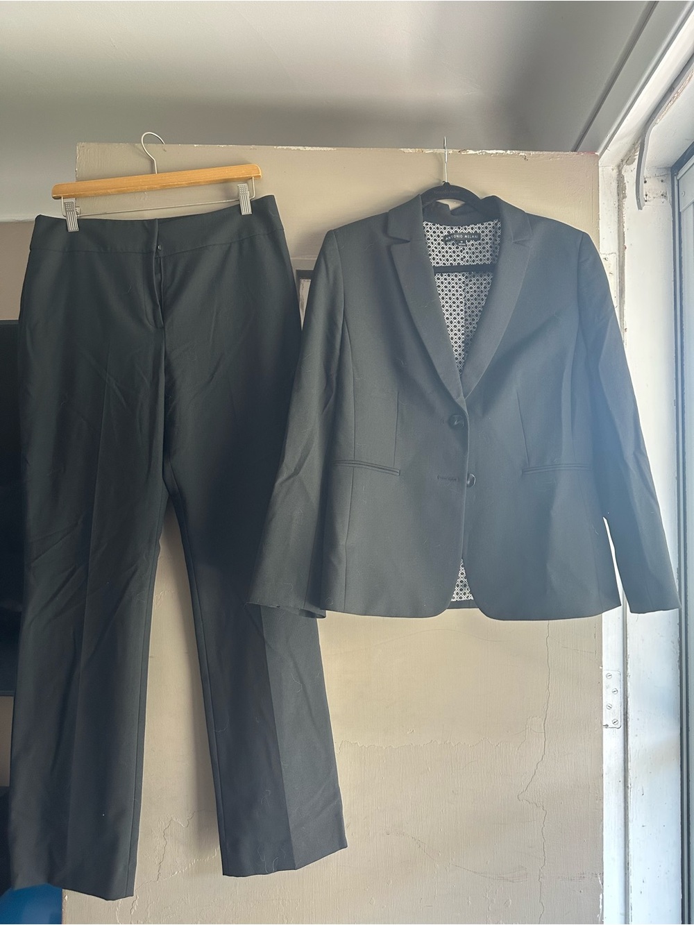 Antonio Melani Black 2-Piece Suit – New/Unworn – Jacket 12 / Pants 10